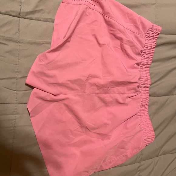 Woman’s pink workout shorts - Picture 6 of 6